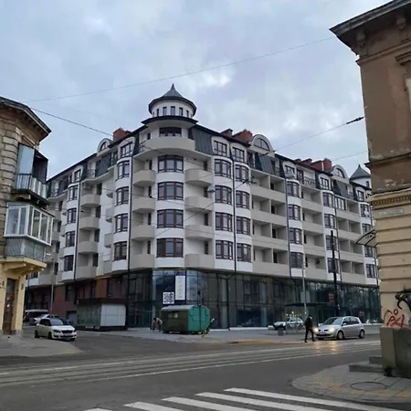 Apatrment In Khmelnytsky Street Natasha Апартаменти *