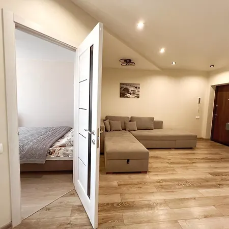 Apatrment In Khmelnytsky Street Natasha Апартаменти *